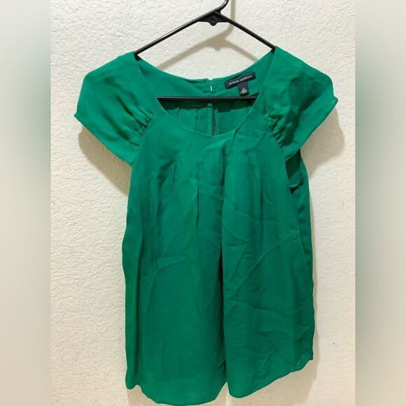 Banana republic emerald green silk blouse - Picture 1 of 7